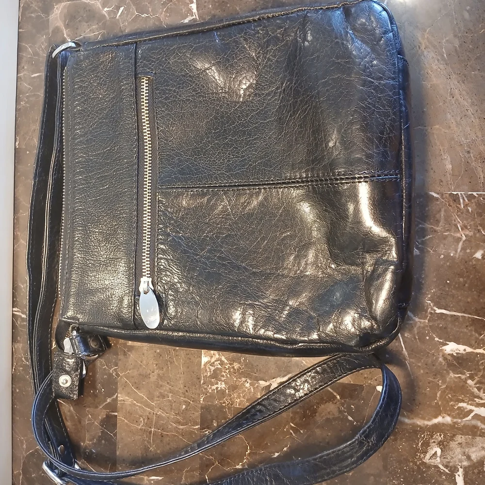 Ashwood Genuine Leather Crossbody Bag - Picture 10 of 14
